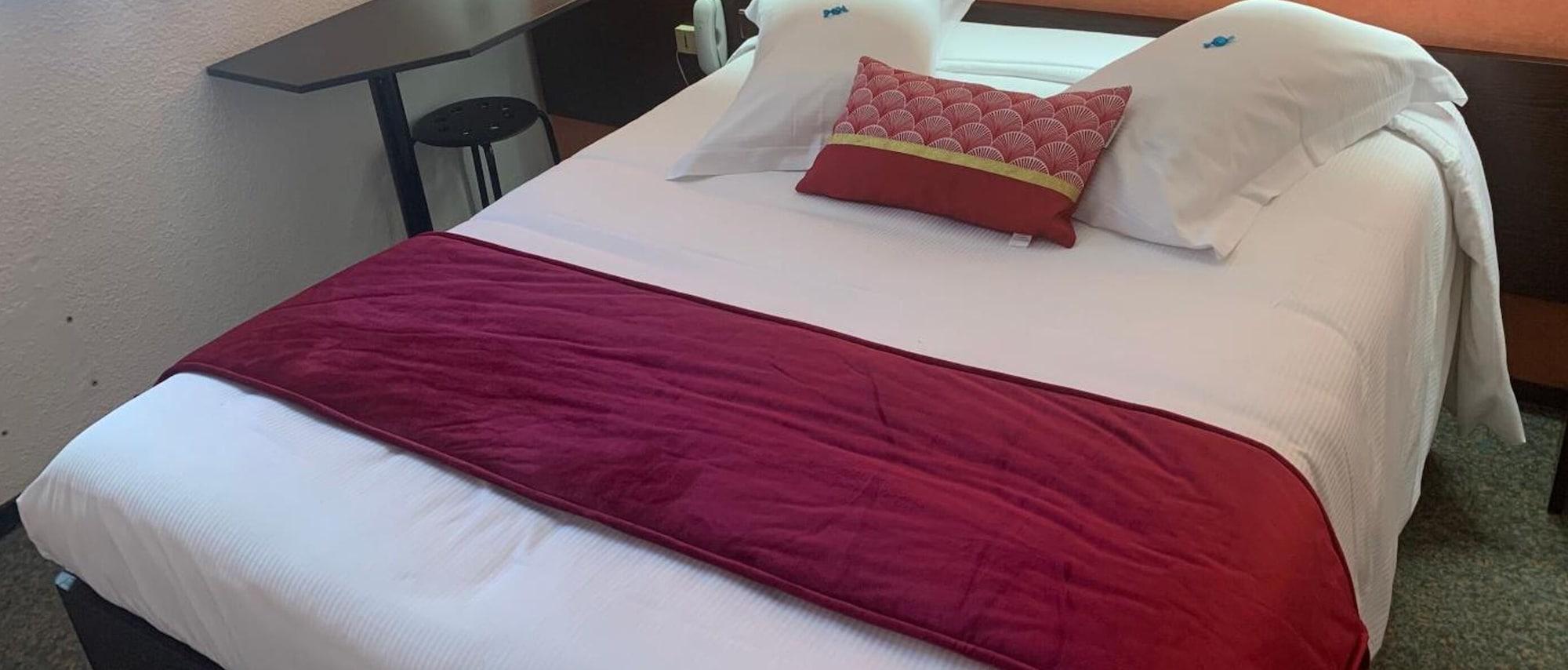 Hotel The Originals Access Bourges Nord Saint-Doulchard Esterno foto