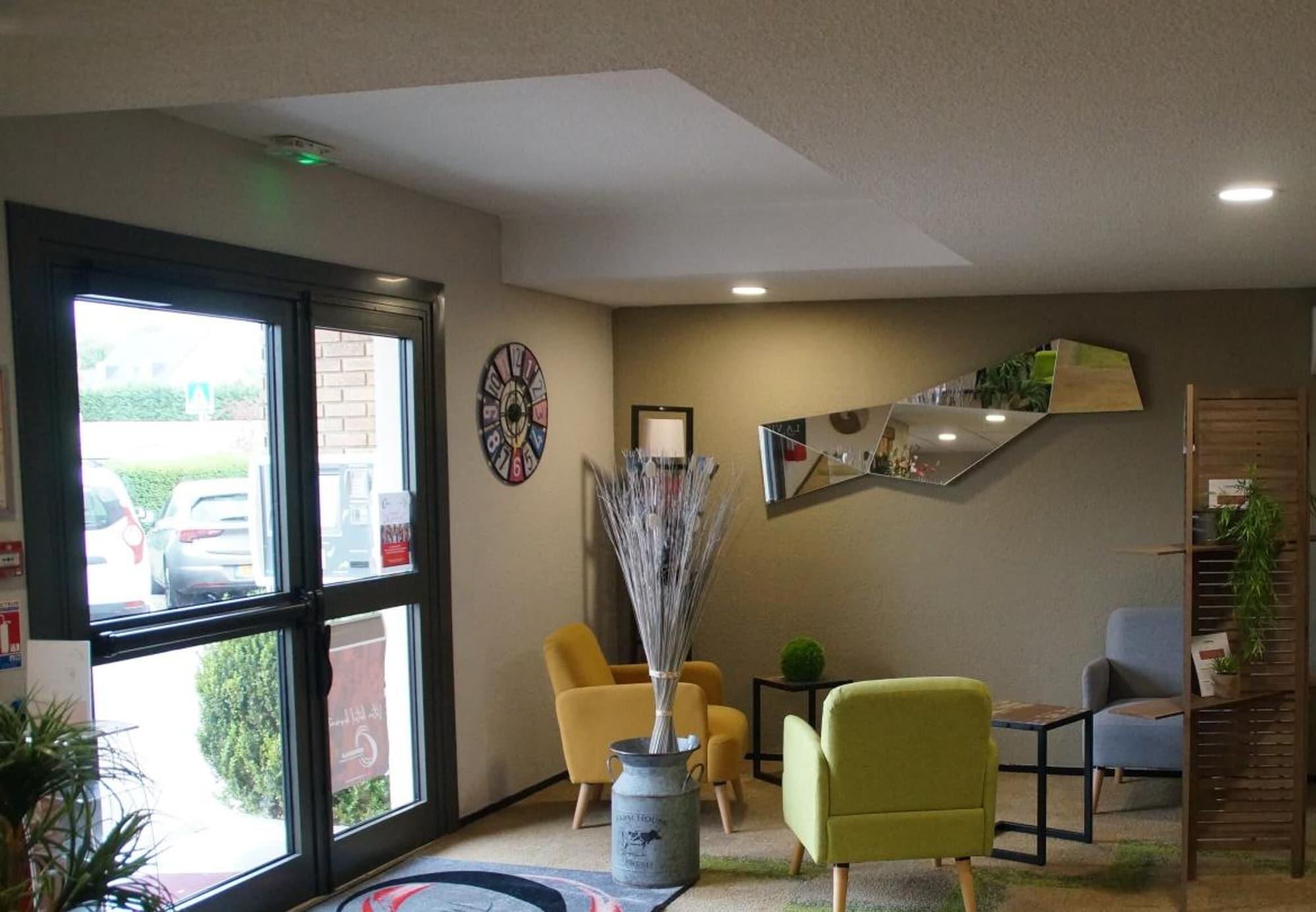 Hotel The Originals Access Bourges Nord Saint-Doulchard Esterno foto