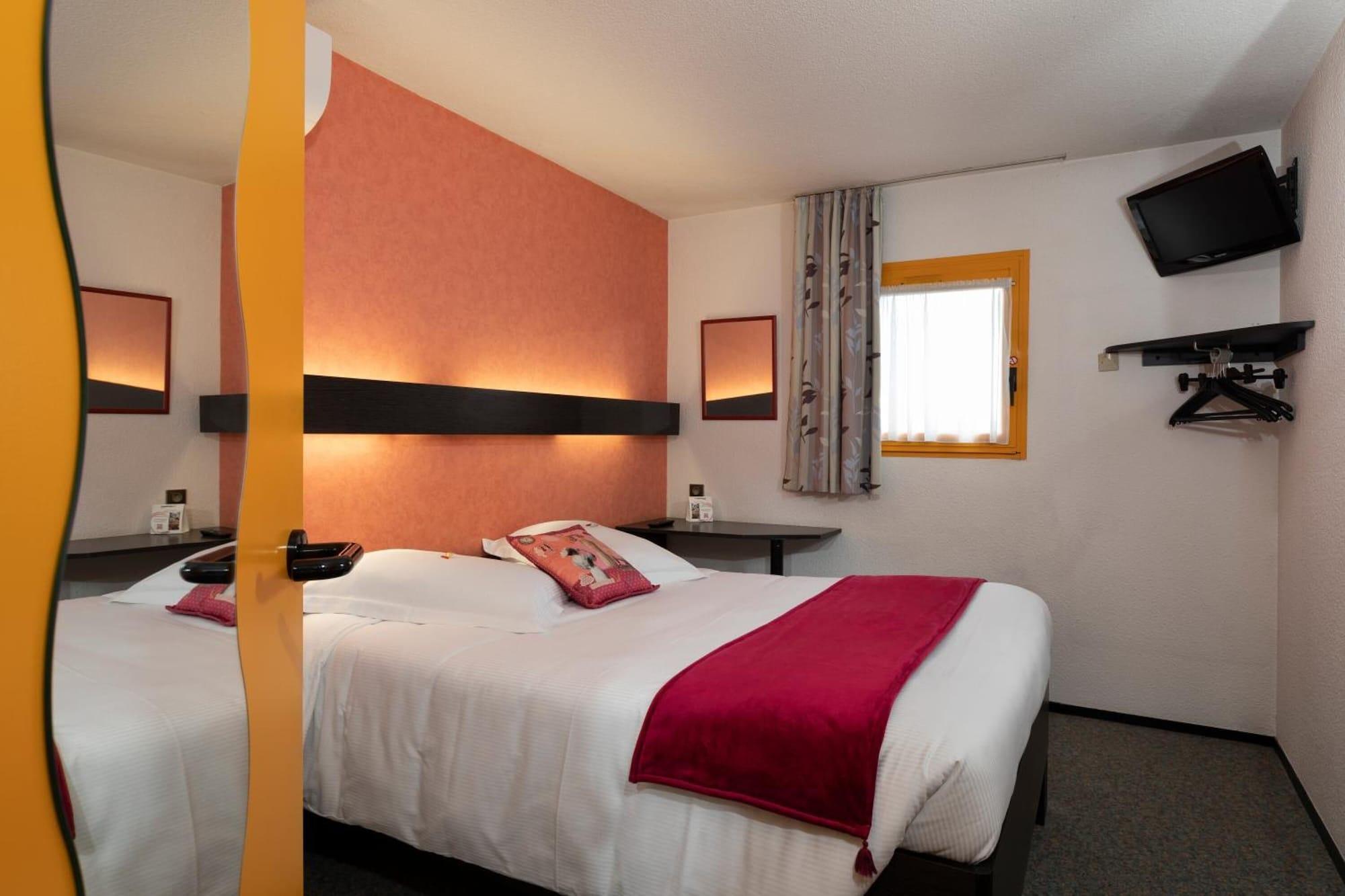 Hotel The Originals Access Bourges Nord Saint-Doulchard Esterno foto