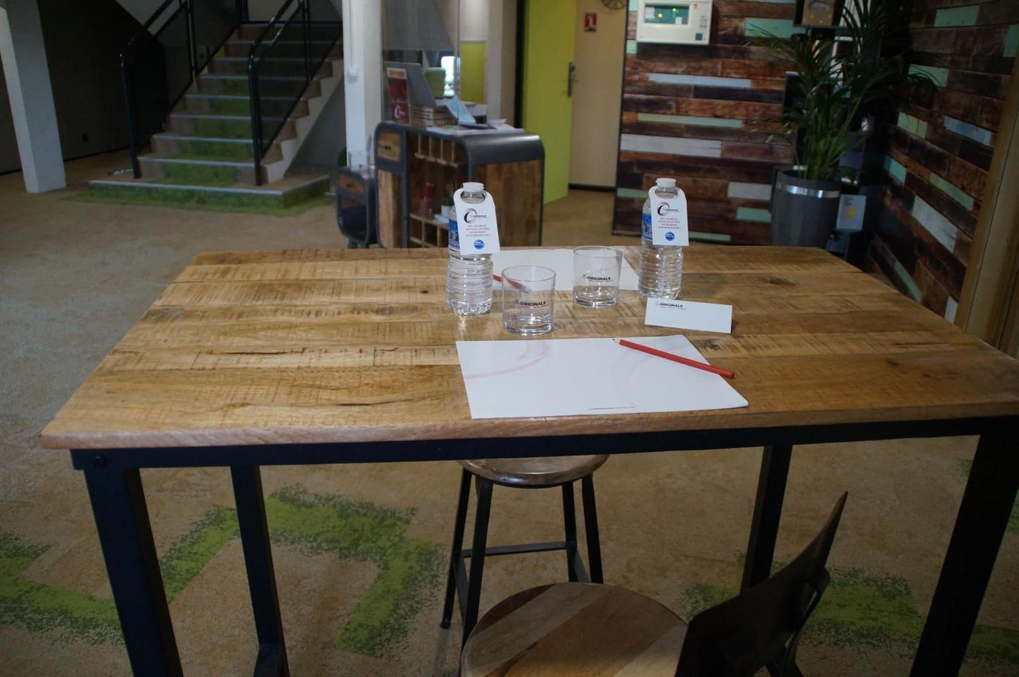Hotel The Originals Access Bourges Nord Saint-Doulchard Esterno foto
