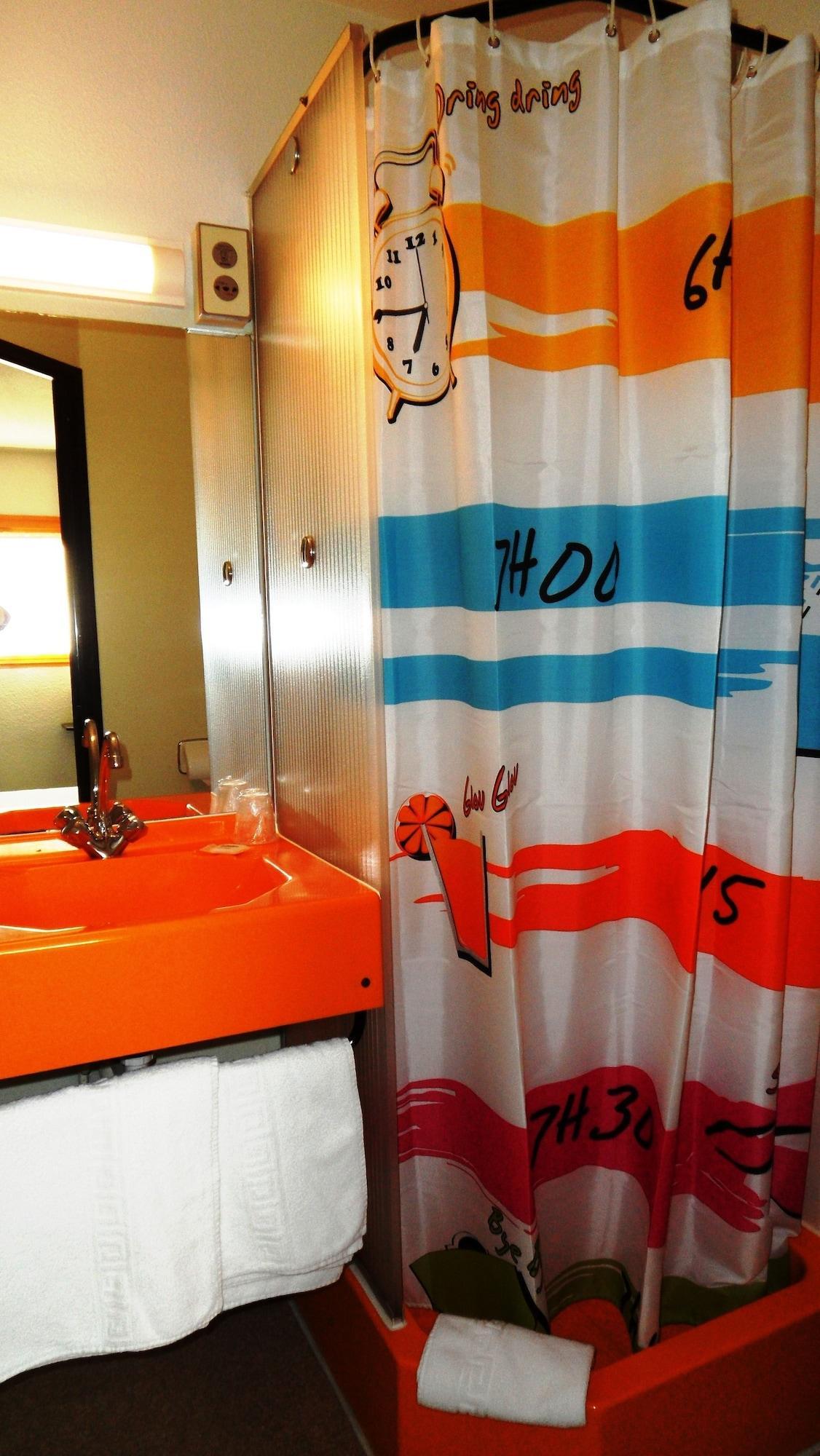 Hotel The Originals Access Bourges Nord Saint-Doulchard Esterno foto