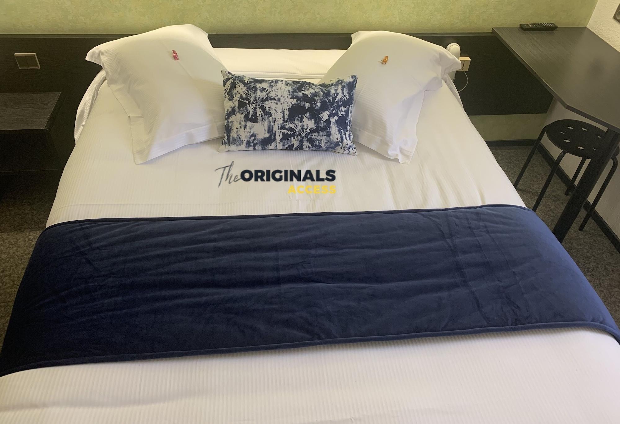 Hotel The Originals Access Bourges Nord Saint-Doulchard Esterno foto